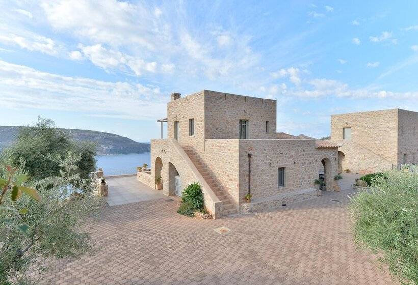 פנסיון Akrolithi Boutique