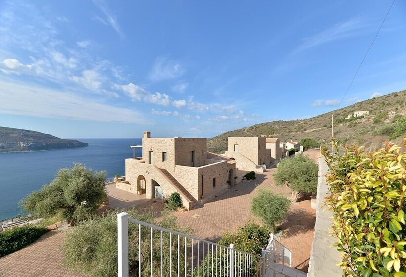 פנסיון Akrolithi Boutique