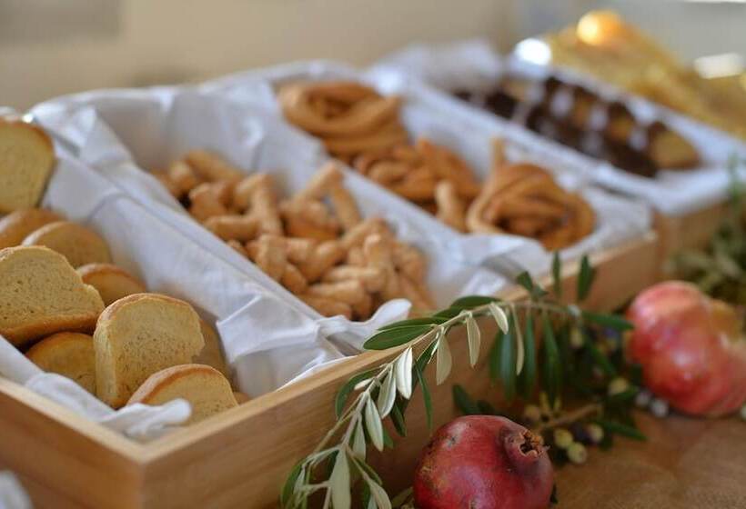 פנסיון Akrolithi Boutique