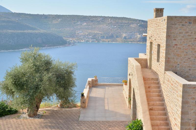 פנסיון Akrolithi Boutique