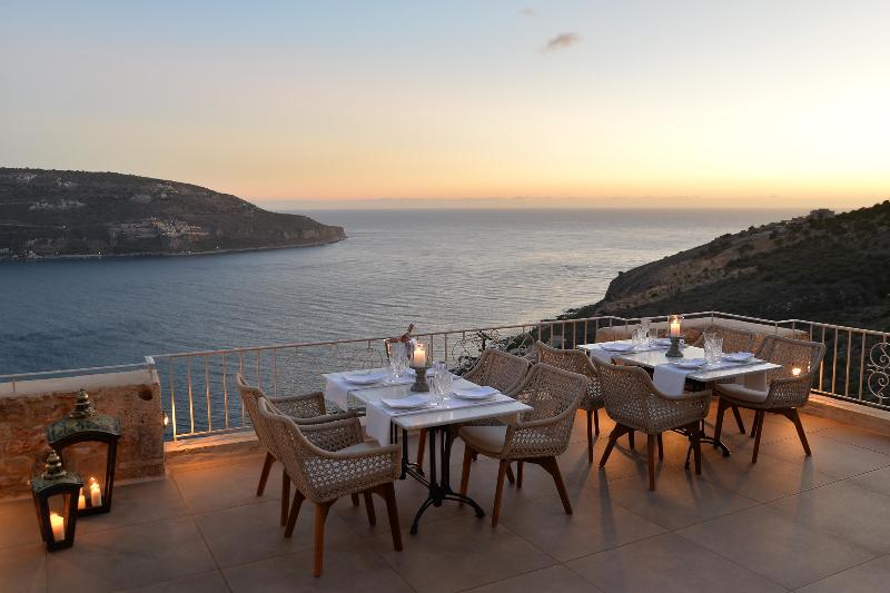 פנסיון Akrolithi Boutique