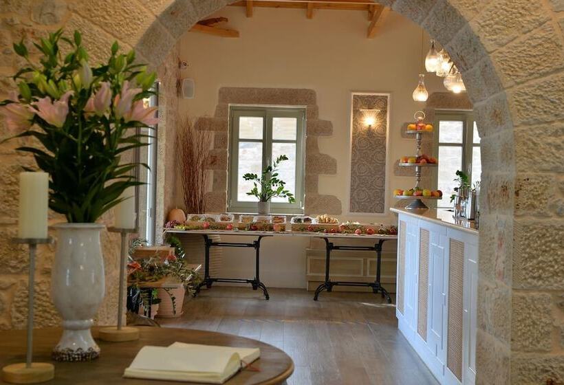 פנסיון Akrolithi Boutique