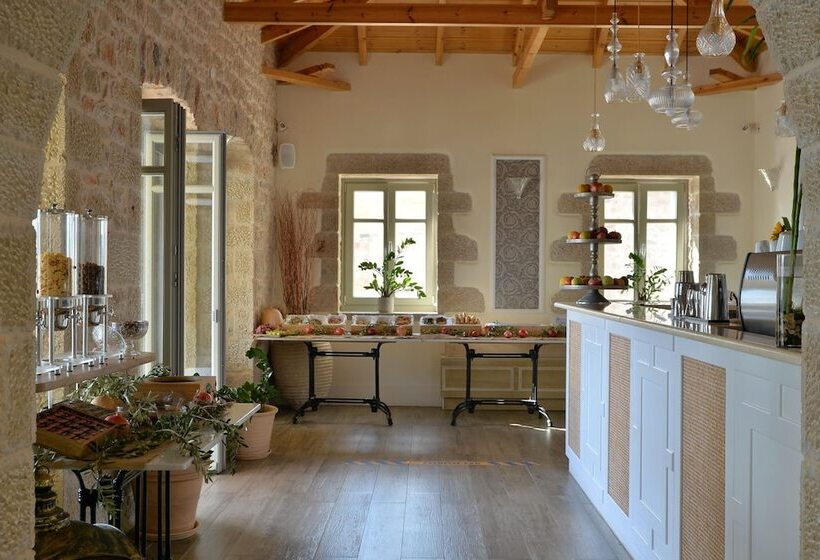 פנסיון Akrolithi Boutique