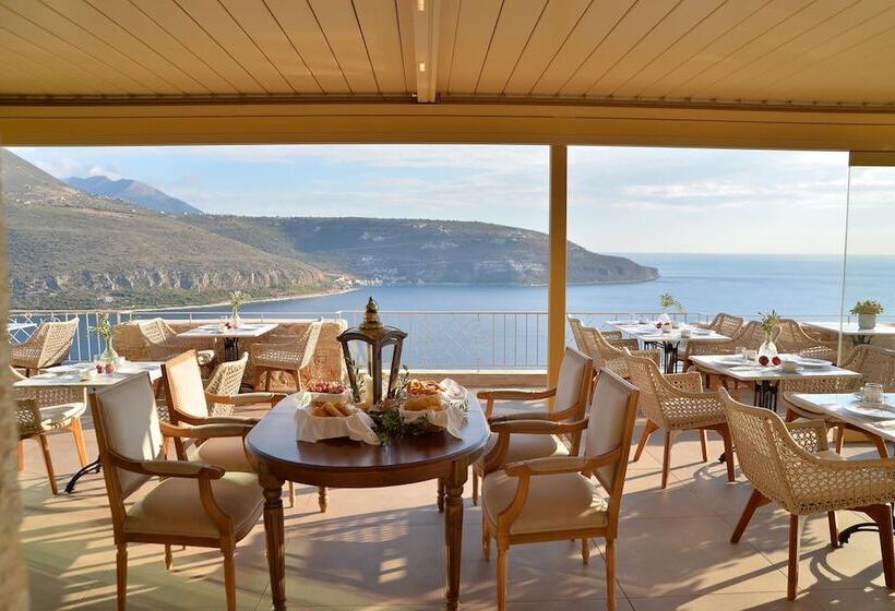 פנסיון Akrolithi Boutique