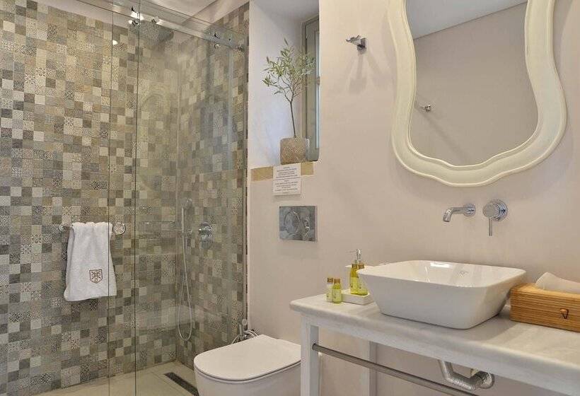 פנסיון Akrolithi Boutique