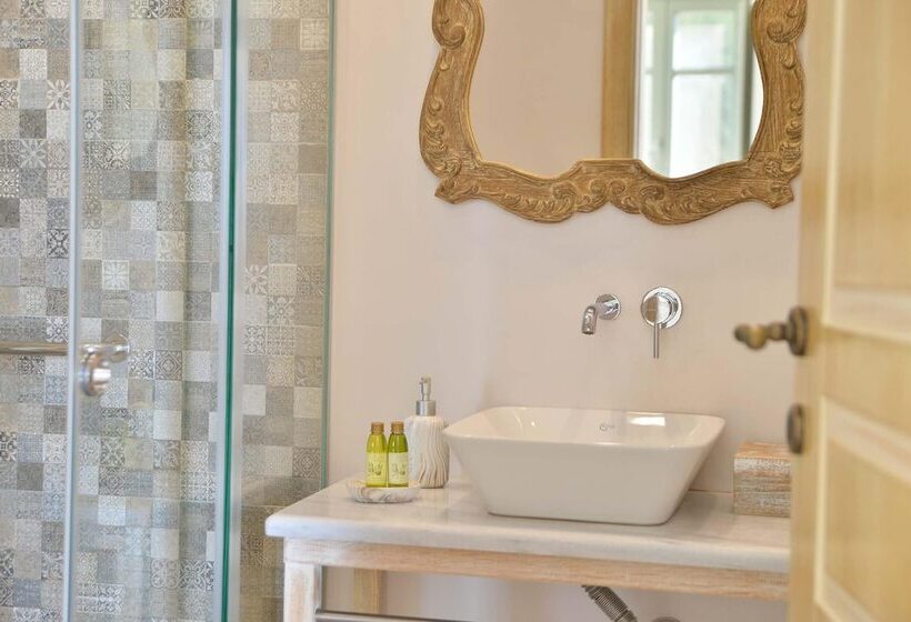 פנסיון Akrolithi Boutique