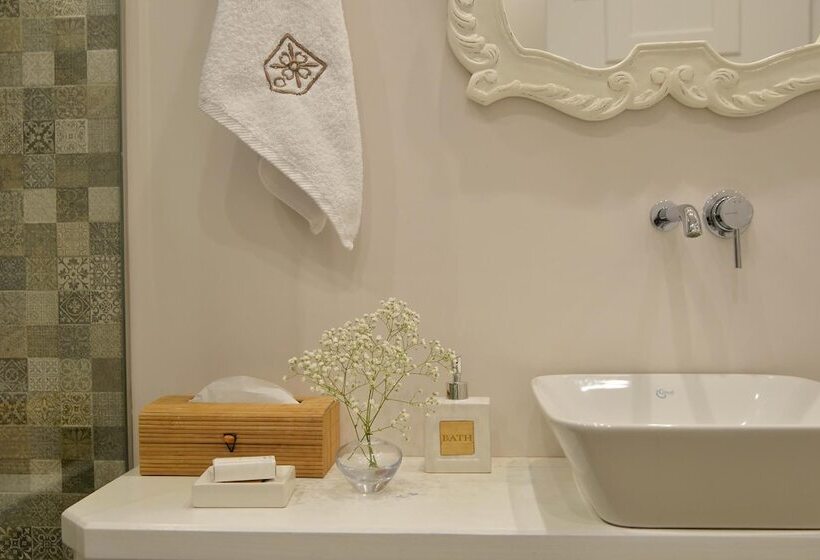 פנסיון Akrolithi Boutique