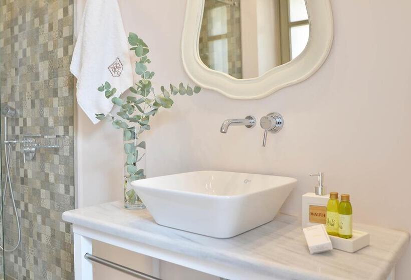 פנסיון Akrolithi Boutique