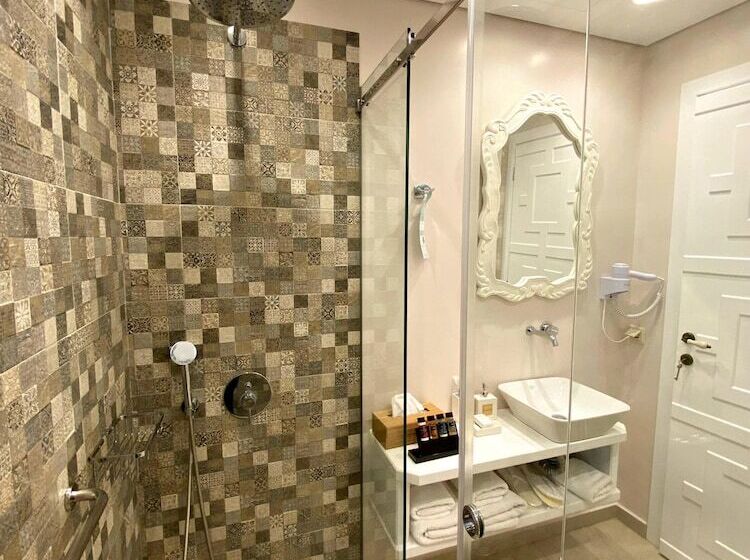 פנסיון Akrolithi Boutique