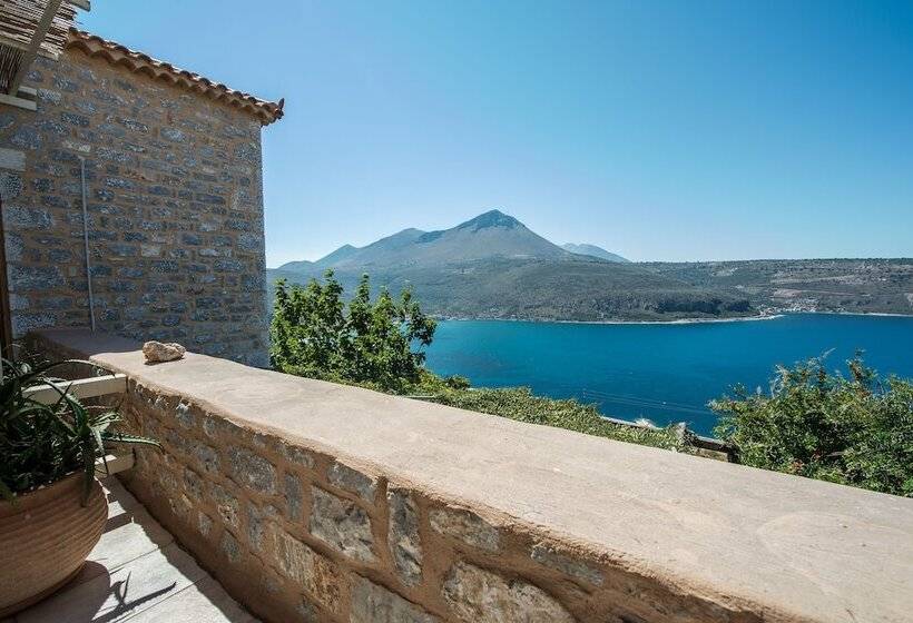 פנסיון Akrolithi Guesthouse