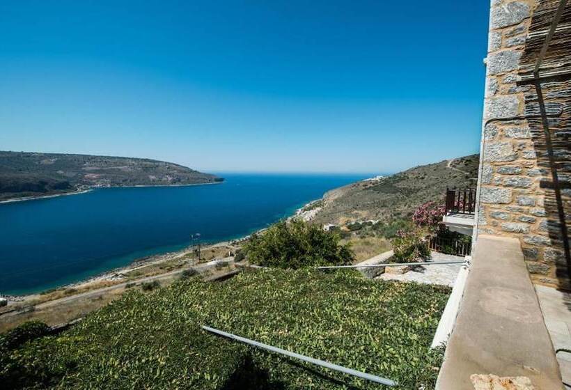 פנסיון Akrolithi Guesthouse