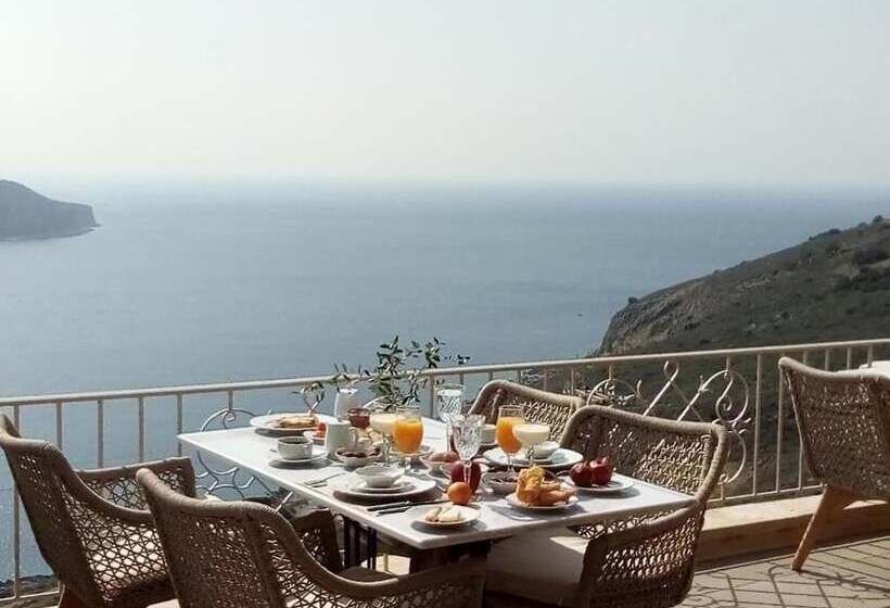 פנסיון Akrolithi Guesthouse