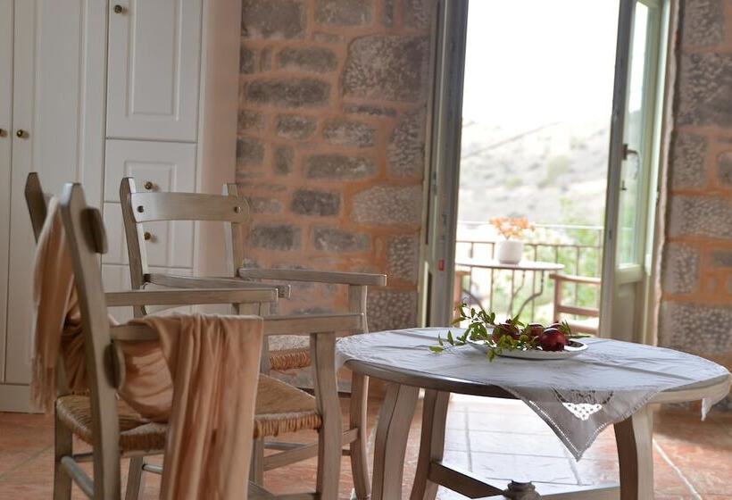 פנסיון Akrolithi Guesthouse