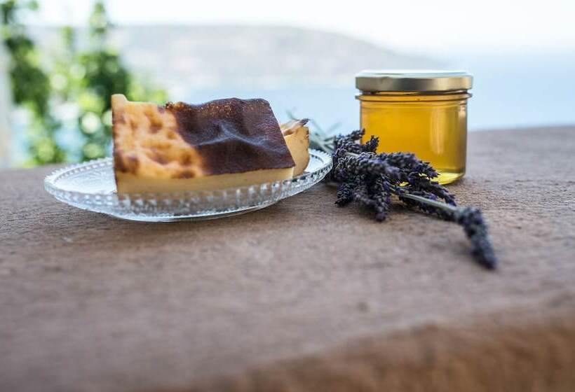 פנסיון Akrolithi Guesthouse