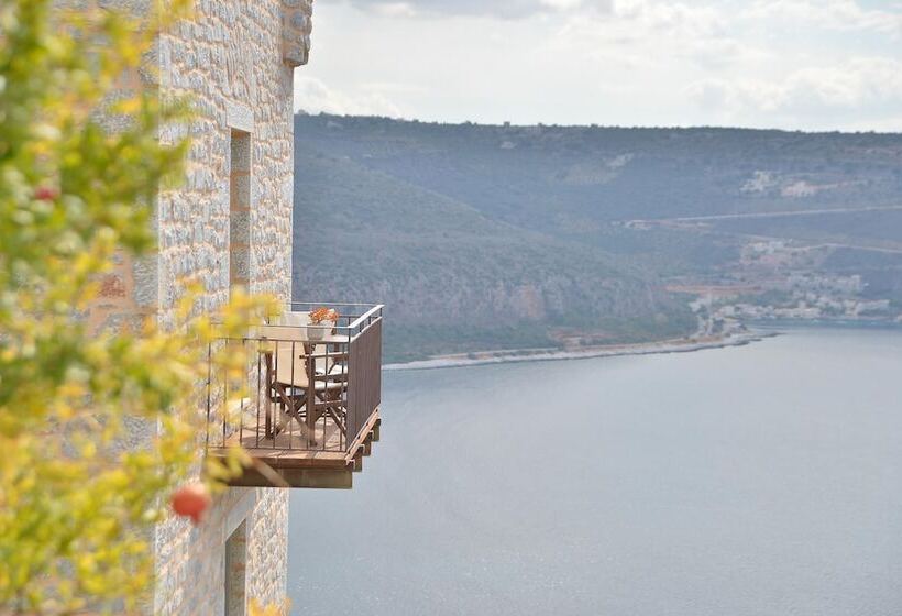 פנסיון Akrolithi Guesthouse