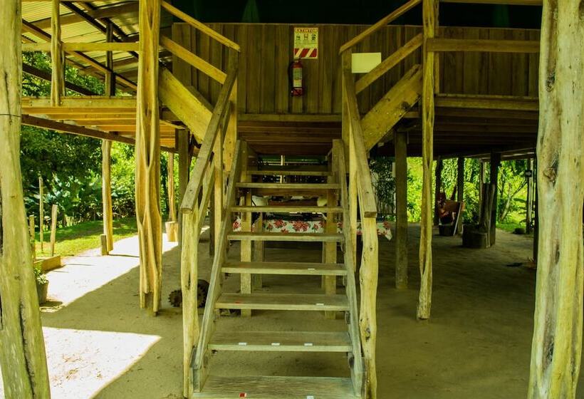 پانسیون Albergue La Laguna Corcovado Park
