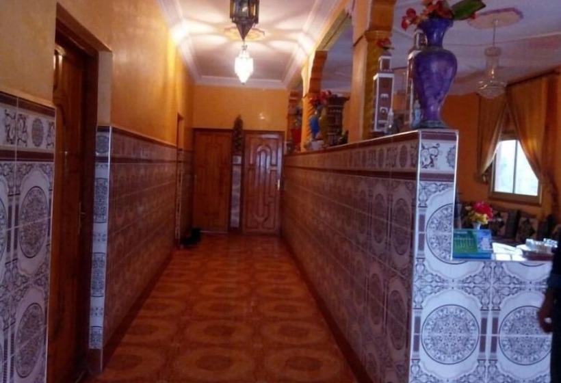 پانسیون Auberge Restaurant La Vallée Des Pommes