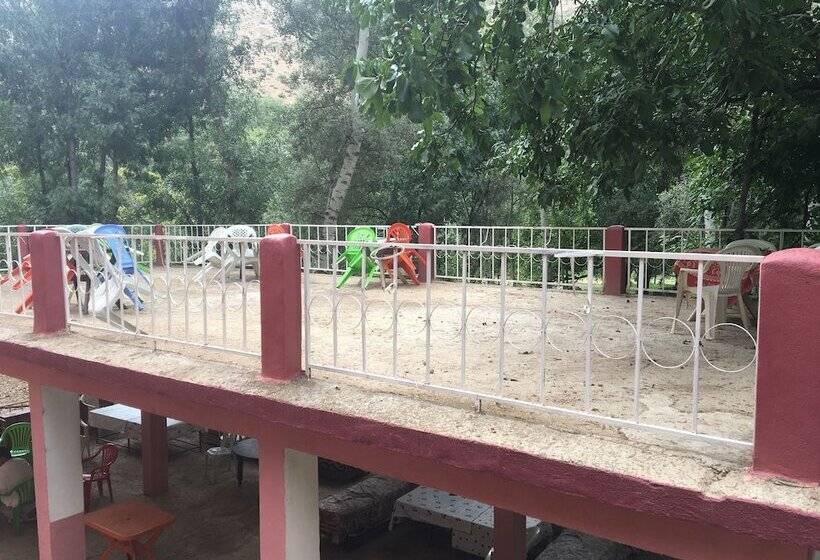 پانسیون Auberge Toubkal Amsouzart Aitst Idar