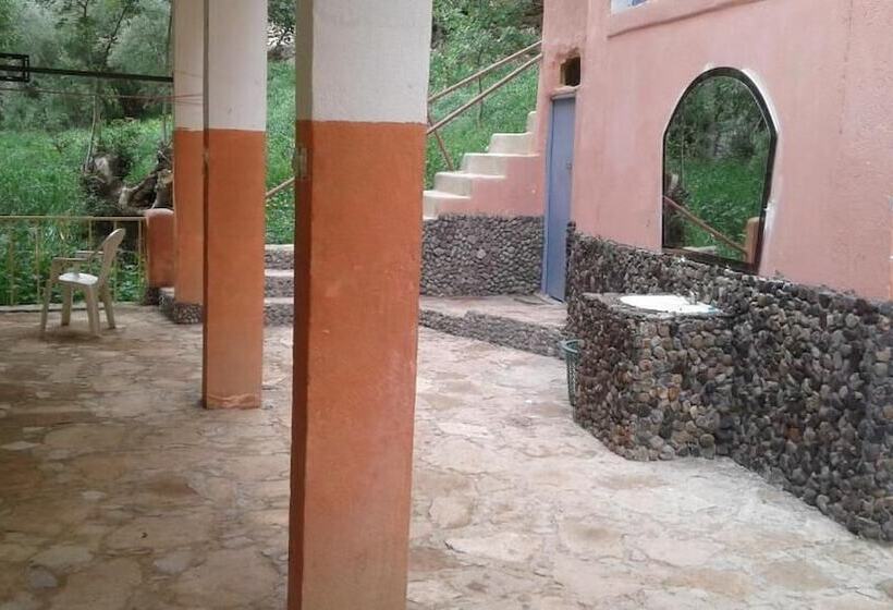 پانسیون Auberge Toubkal Amsouzart Aitst Idar