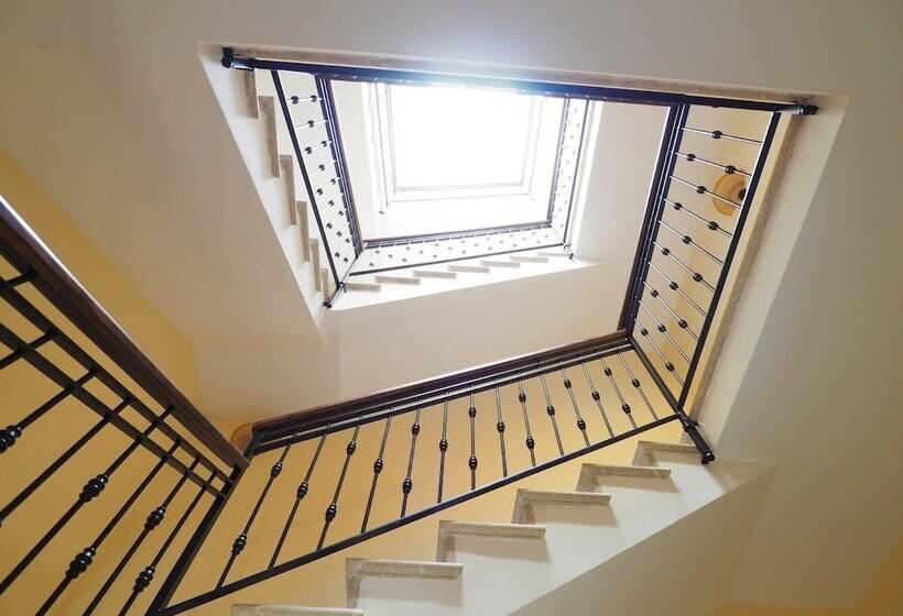 بنسيون Casa Galileo