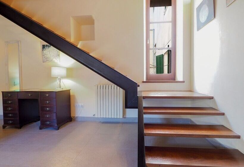 بنسيون Casa Galileo