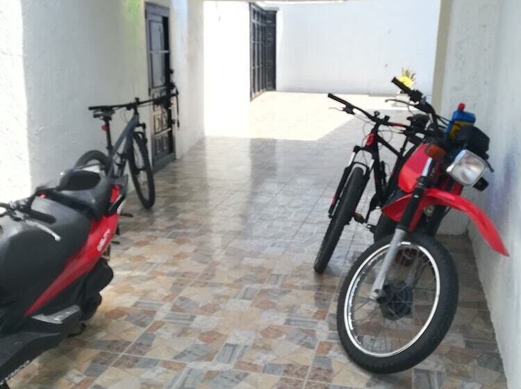 Пансион Casona De Los Pinto