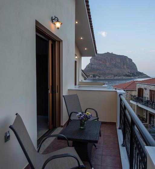 펜션 Cyrenia Guesthouse