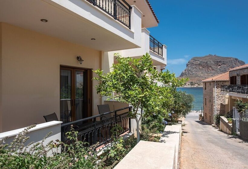 پانسیون Cyrenia Guesthouse