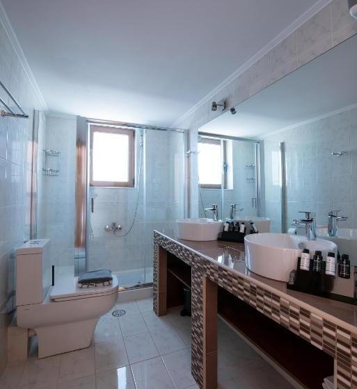 펜션 Cyrenia Guesthouse