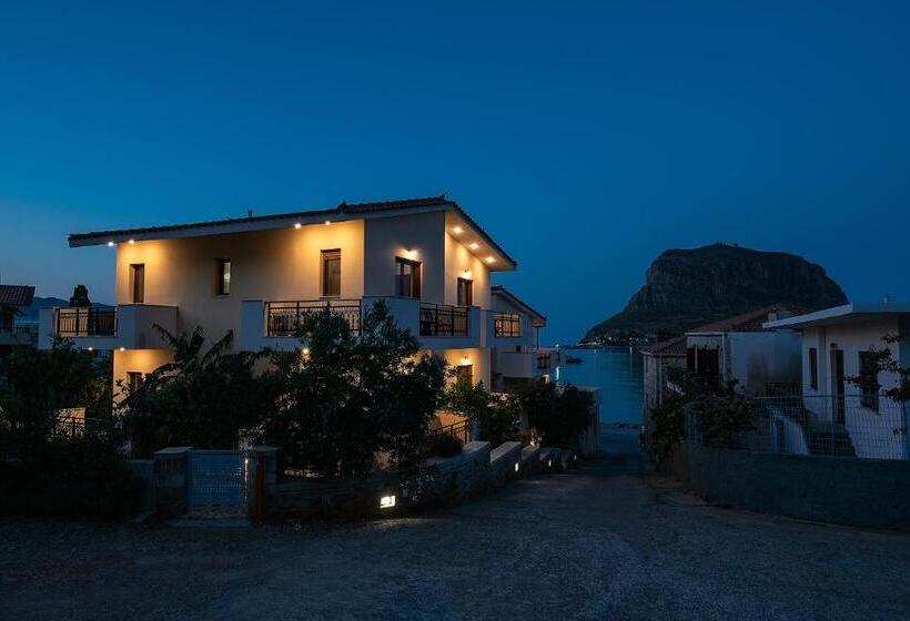 펜션 Cyrenia Guesthouse