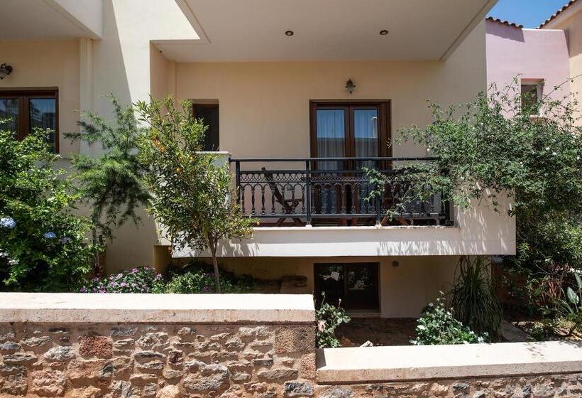 پانسیون Cyrenia Guesthouse