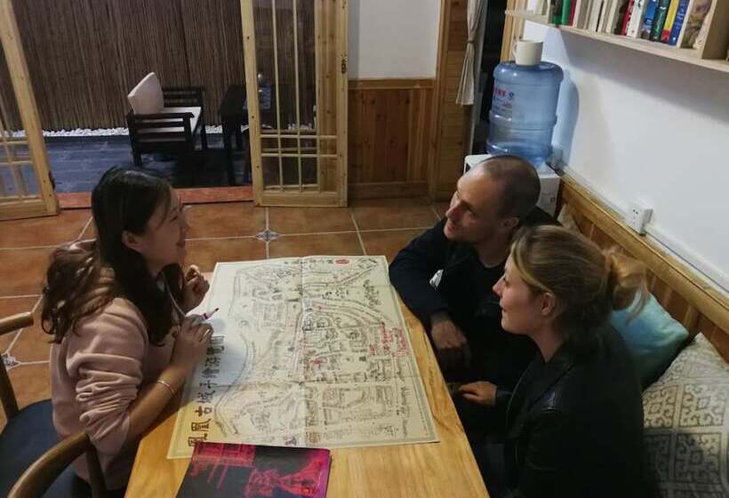 بنسيون Fenghuang Hemu House