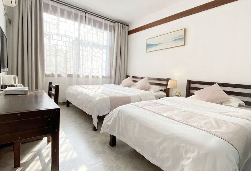 بنسيون Fenghuang Hemu House