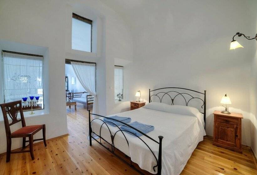 Pensión Guest House Kalitsi