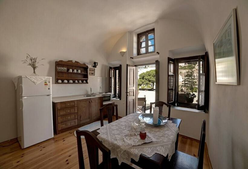 Pensión Guest House Kalitsi