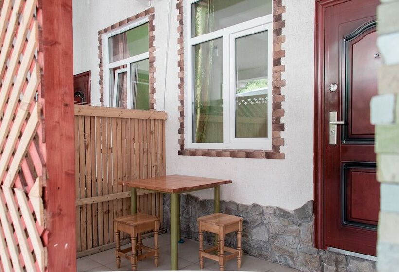 پانسیون Guest House Kolibri Beach