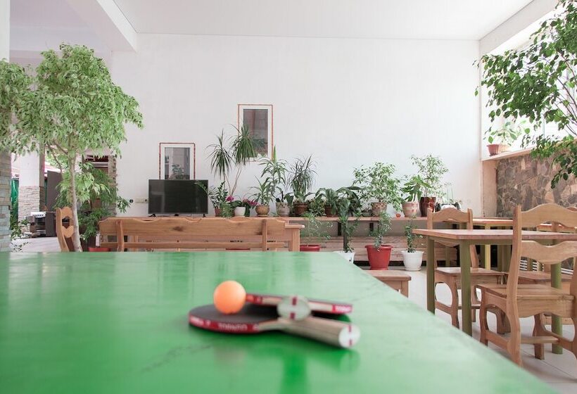 پانسیون Guest House Kolibri Beach