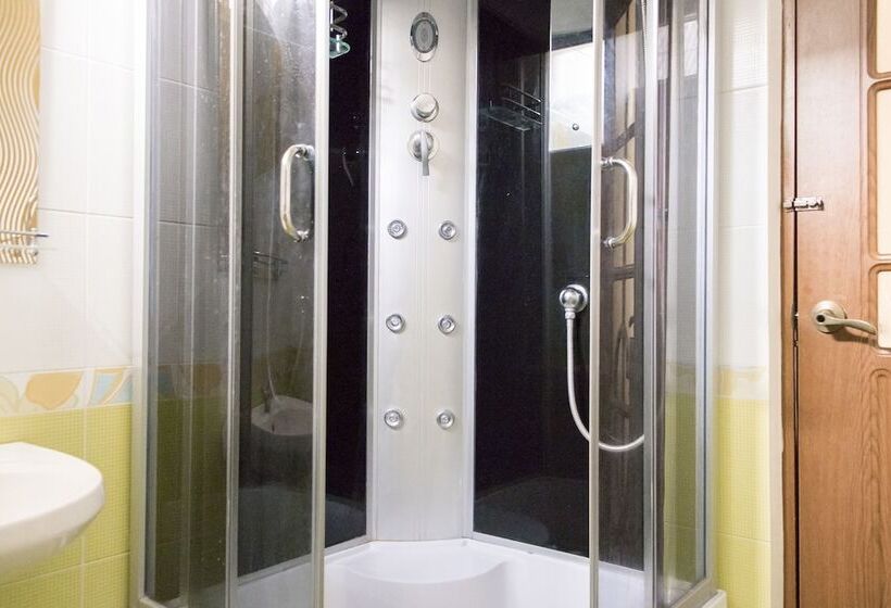 پانسیون Guest House Kolibri Beach