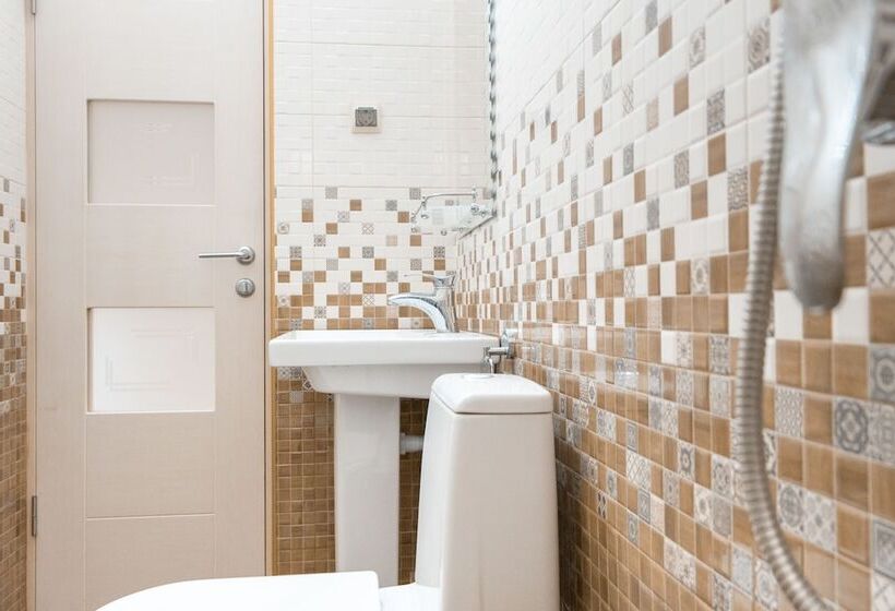 پانسیون Guest House Kolibri Beach