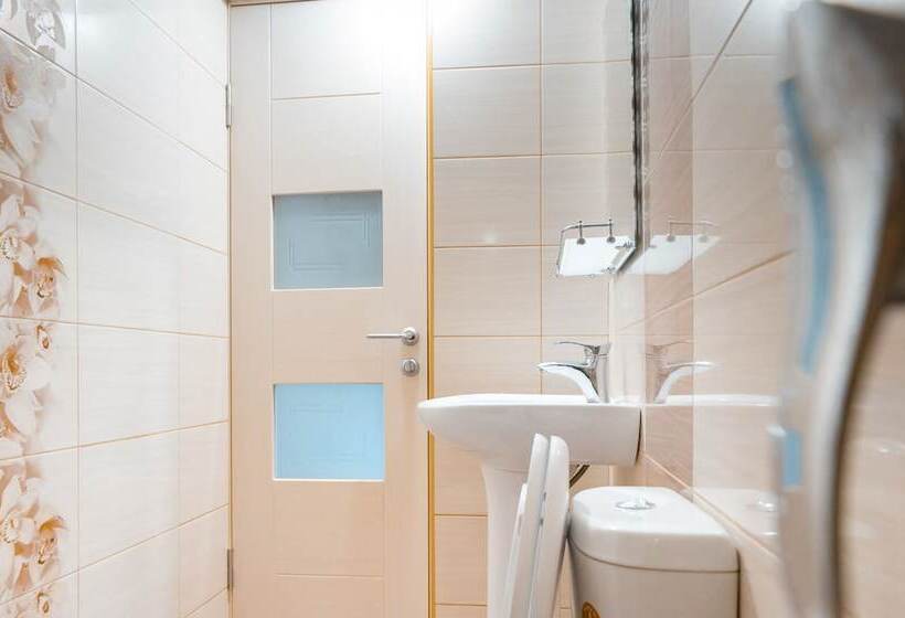 پانسیون Guest House Kolibri Beach