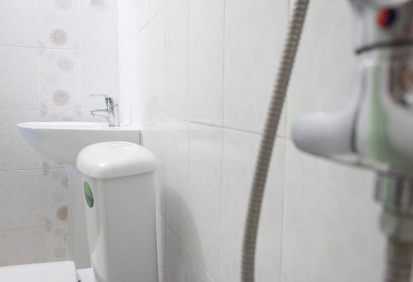 پانسیون Guest House Kolibri Beach