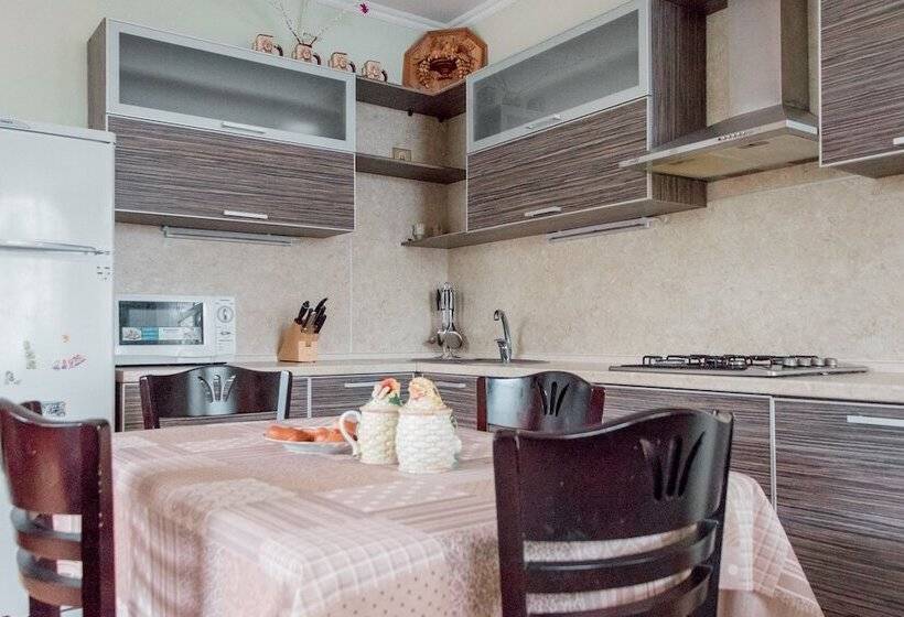 پانسیون Guest House Kolibri Beach