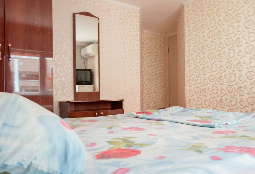 پانسیون Guest House Kolibri Beach