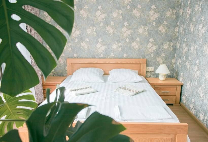 پانسیون Guest House Kolibri Beach