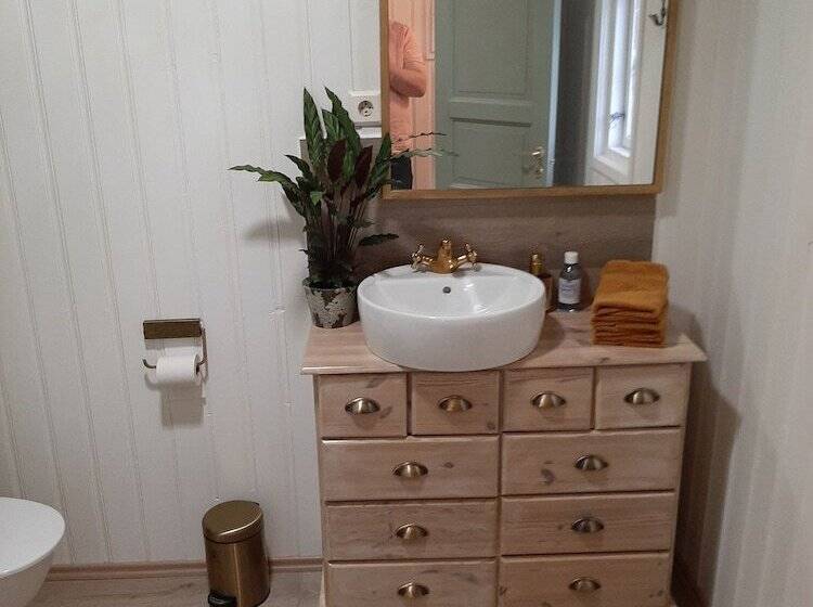 پانسیون Guesthouse Holmur