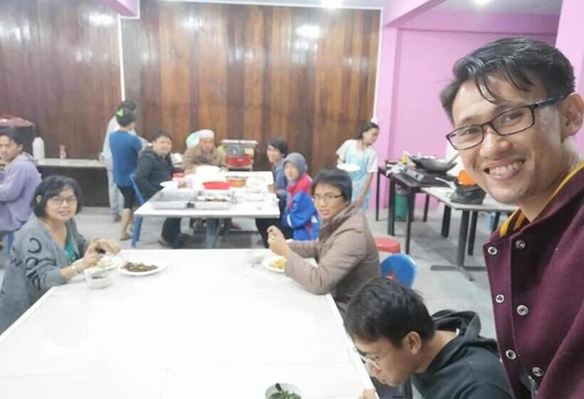 膳宿费 Kupi Kupi & Stay