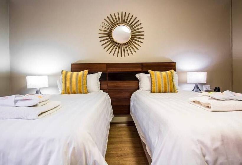 פנסיון Lakeview Guest House