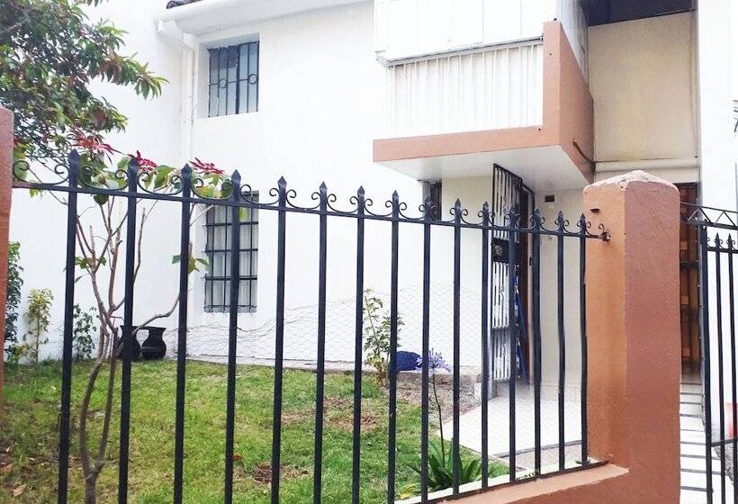 بنسيون Mosoqpacha Casa Hostel