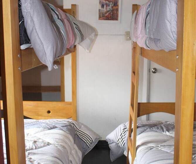 بنسيون Mosoqpacha Casa Hostel