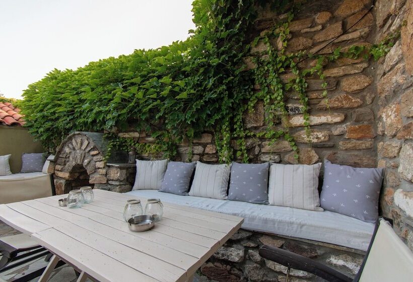 پانسیون Oreiades Guesthouse